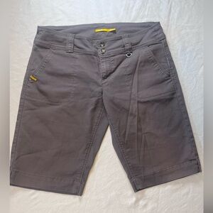 Lole Gray Women's Bermuda Shorts| 50 SPF with‎ Stretch Size 40